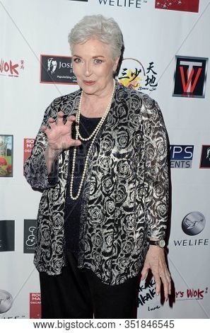LOS ANGELES - FEB 9:  Lee Meriwether at the 5th Annual Roger Neal & Maryanne Lai Oscar Viewing Dinner at the Hollywood Museum on February 9, 2020 in Los Angeles, CA