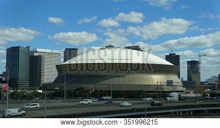 New Orleans, Louisiana, U.s.a - February 4, 2020 - The View Of The Traffic And Superdome On Sugar Bo