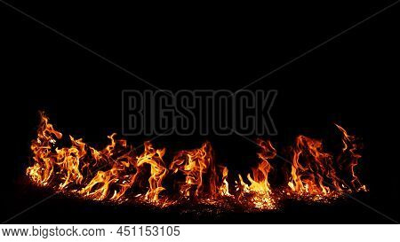 Haystack Fires At Night In Arid Areas The Ash Erupted And The Wind Was Very Dangerous. Ashes Red As 