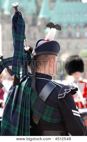 Royal Piper At Parliament Hill