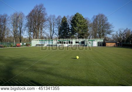 Grantham, England- March 10, 2022. The Old Pavilion Tea Rooms With Lawn Bowling Field In Wyndham Par