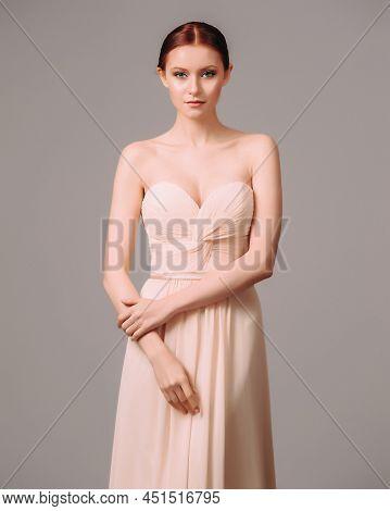 Bridesmaid\'s Dresses. Elegant Moscato Dress. Beautiful Pink Chiffon Evening Gown. Studio Portrait O