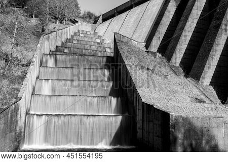 Wimbleball Dam