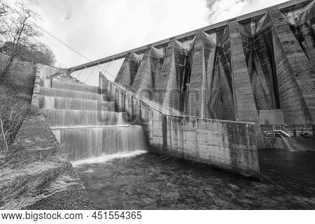 Wimbleball Dam
