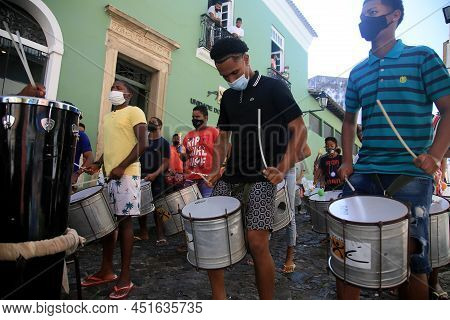 Salvador, Bahia, Brazil - March 25, 2022: Young Members Of Projeto Axe Make A Percussion Presentatio
