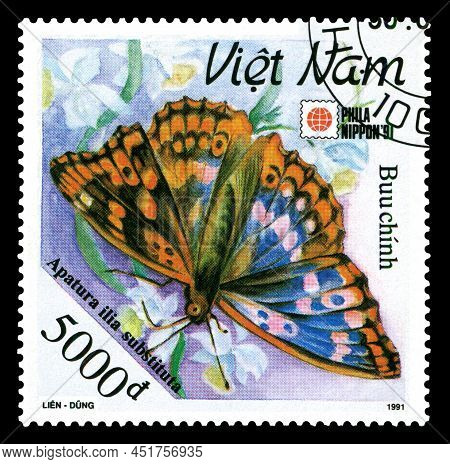 Stavropol, Russia - March 24 2022:  A Stamp Printed In Vietnam Shows Butterfly Poplar Pourer  (popul