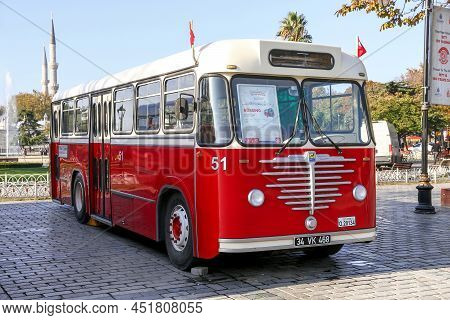 Istanbul, Turkey - October 12, 2021: Red Retro Bus Buessing 5500 Tu10 In A City Street.