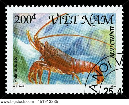Stavropol, Russia - March 30 2022: A Stamp Printed By  Vietnam;  Shows  Spiny Lobster  Palinurus, Se