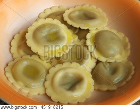 Ravioli Agnolotti Pasta Food