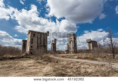 Granaries ละทิ้ง