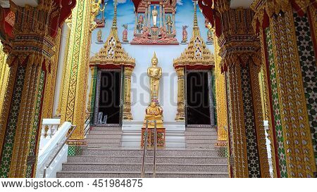 Beautiful Wat Bua Khwan Is One Of The Most Famous Temple In Nonthaburi, Especially Special Religious