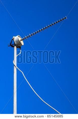Television Antenna Toward