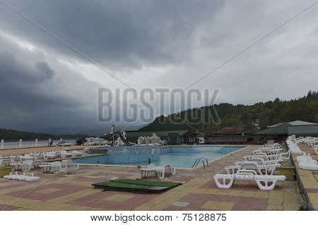 Dam shore resort
