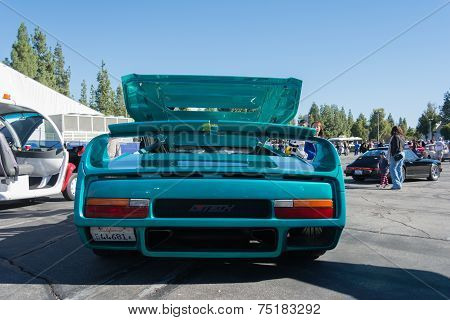 Vector Avtech Wx-3 At The Supercar Sunday Electric Vehicle