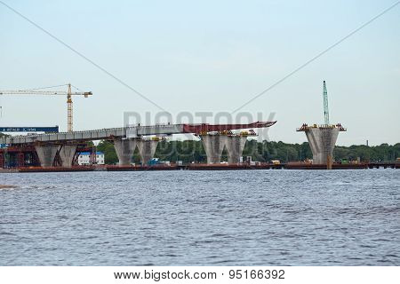 Construction Western High Speed Diameter, Bridge Supports