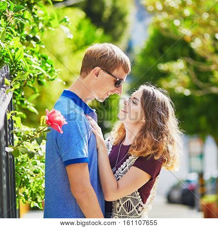 Young Romantic Couple Having A Date In San Francisco