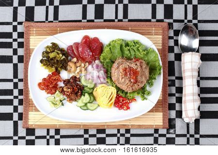 Fried Jasmine Rice With Shrimp Paste, Kao Klok Kapi -thai.