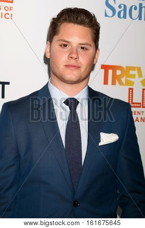 LOS ANGELES - DEC 4:  Matt Shively at the TrevorLIVE Los Angeles 2016 at Beverly Hilton Hotel on December 4, 2016 in Beverly Hills, CA