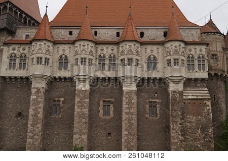 Detail - Corvin Castle Or Hunyadi Castle (castelul Corvinilor Sau Castelul Huniazilor), Hunedoara, R