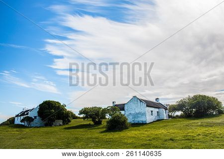 Cute Cape Dutch Architectural Homes In Rural South Africa.
