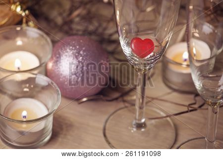 Empty Champagne Glass Heart Candle Toy Ball