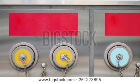 Fire Hydrant Cap And Plug With Chain  For Fire Rescue In Japan.