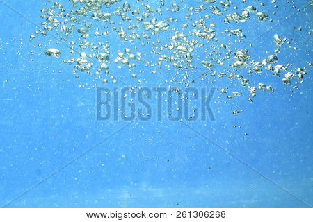 Fresh Water With Underwater Bubbles Texture Background