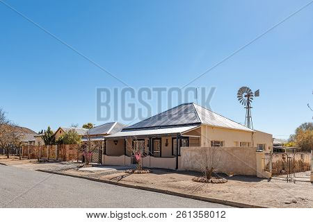 De Aar, South Africa, August 6, 2018: A Street Scene, With Old Houses, In De Aar In The Northern Cap