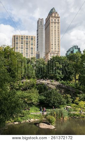 New York, Usa - Sep 24, 2018: Pond In The Central Park In Nyc. Central Park And Manhattan Skyline. M