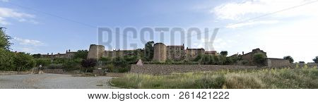 Castelo Rodrigo, Portugal - June 21, 2018:   View Of The Imposing Walls Of The Historical Medieval V