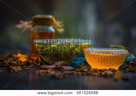 Herbal Face Pack Of Aloe Vera ,turmeric,rose Water, And Honey For Glowing And Radient Skin And For A