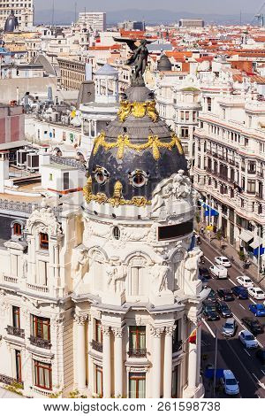 Metropolis Building Or Edificio Metropolis Is An Office Building At The Corner Of The Calle De Alcal