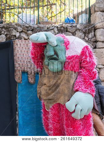 Jerusalem, Israel, September 29, 2018 : Artists In Doll Costumes Play On Scene For Visitors At The A