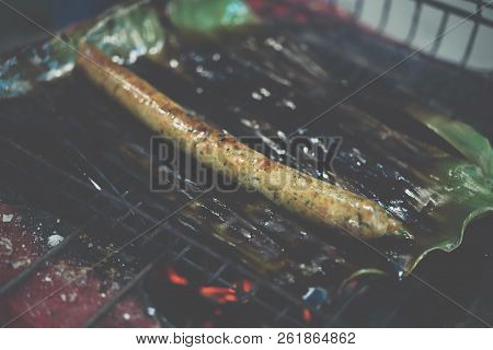 Roasted Or Grilled Thai Spicy Sausage (sai Aua)