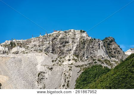 Quarry Of White Carrara Marble In The Apuan Alps (alpi Apuane). Tuscany, (toscana), Italy, Europe
