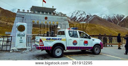 Gilgit Police Car At Khunjerab Pass, Pak China Border 6/28/2018