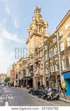 London. October 2018. A View Of The London Colisium Theatre In London