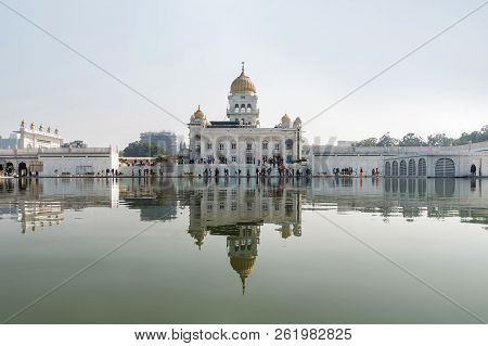 Gurdwara Bangla Sahib Is The Most Prominent Sikh Gurdwara. One Of The Main Attractions Of New Delhi.