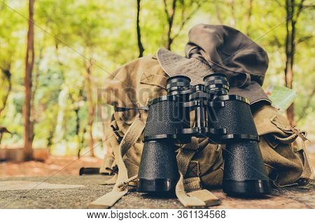 Outdoor Long Distance Glasses With Backpack. Binoculars For Bird Watching. Travel And Hiking Trail I