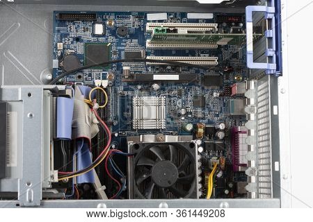 Old Desktop Computer, Inside Floppy Disk Drive, Cd Drive, Hard  Disk Drive, Main Board , Power Suppl