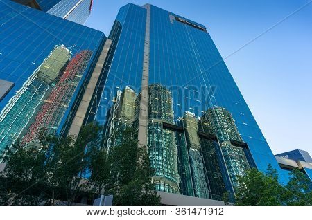 Sydney, Australia - November 24, 2016: Tall Glass Skyscraper Buildings Of Symantec And Aon Corporati