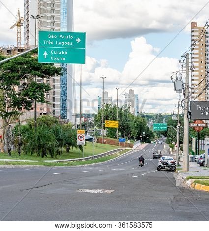 Campo Grande - Ms, Brazil - March 30, 2020: View Of Afonso Pena Avenue Near To The Viaduct Above Cea