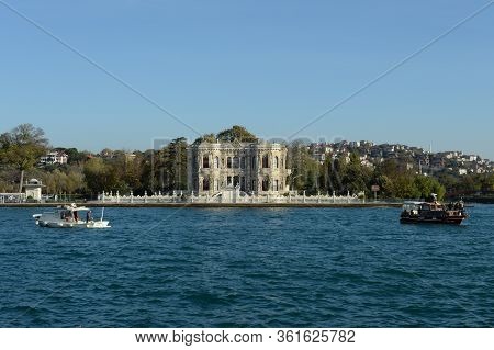 Istanbul,turkey - November 3, 2019:kucksu Palace On The Shores Of The Bosphorus In The Asian Part Of