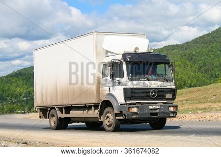 Sim, Russia - June 1, 2008: White Truck Mercedes-benz Sk 1831 At The Interurban Road.