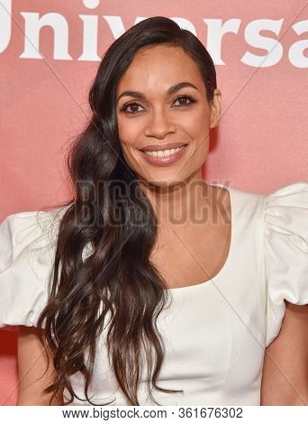 LOS ANGELES - JAN 11:  Rosario Dawson on the red carpet at the NBCUniversal Winter TCA 2020 on January 11, 2020 in Pasadena, CA                