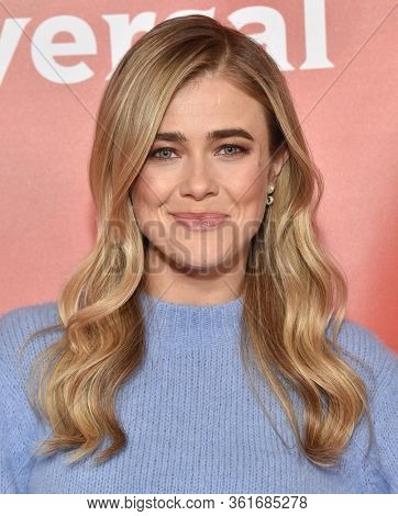 LOS ANGELES - JAN 11:  Melissa Roxburgh on the red carpet at the NBCUniversal Winter TCA 2020 on January 11, 2020 in Pasadena, CA                