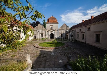 Svirzh, Ukraine - July 23 2009: Famous Ukranian Landscape. Facade Of The Medieval Castle Svirzh, Lvi