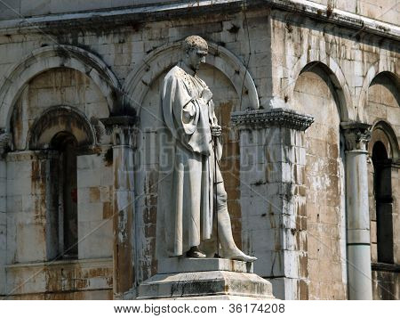 Statue von Francesco Burlamacchi in Piazza San Michele in Lucca