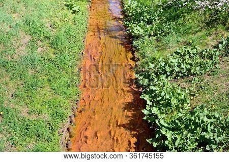 Amazing Formations. All Possible Shades Of Red And Orange, Iron And Other Minerals In The Water. Bea