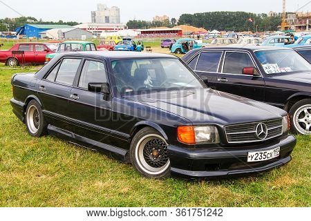 Moscow, Russia - July 6, 2012: Luxury Saloon Car Mercedes-benz S-class (w126) Exhibited At The Annua